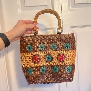 Wood Beaded Floral Bag 🌺